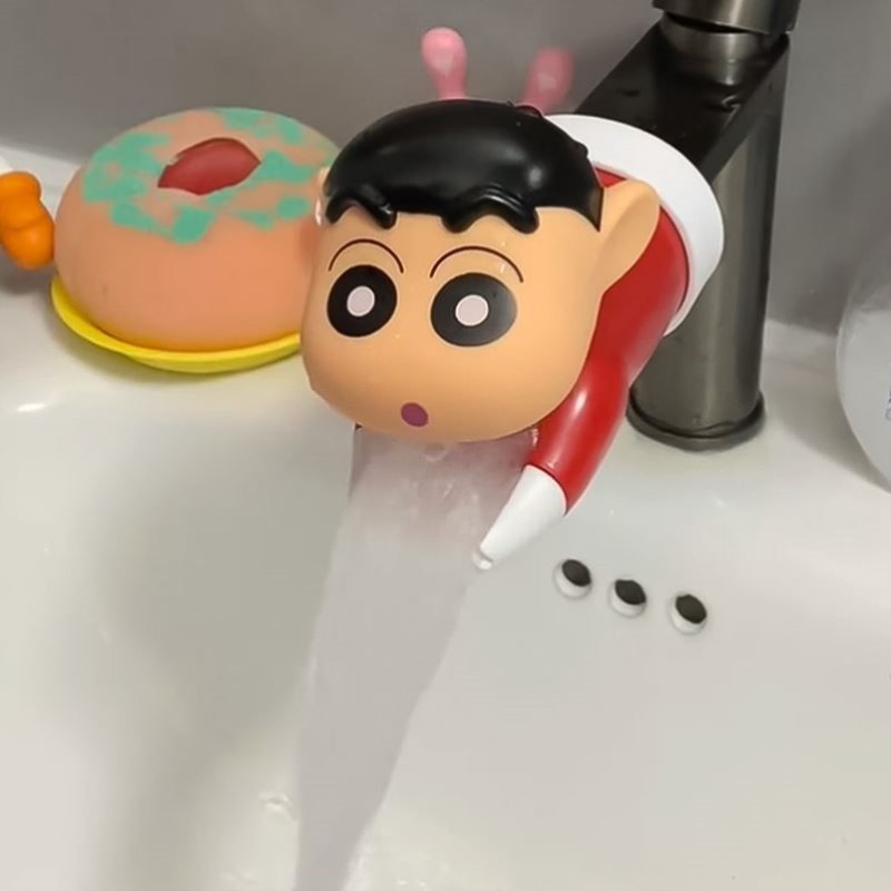 クレヨンしんちゃんの可愛いデザインの、水しぶき防止機能付き蛇 - Plumbing のレビューと価格